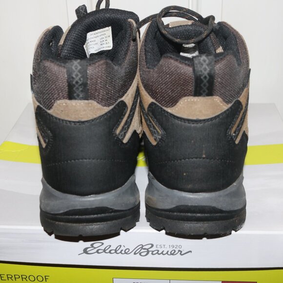 Eddie Bauer Ridgeline hiking boots size 10.5 Med and comes with box - Picture 8 of 11